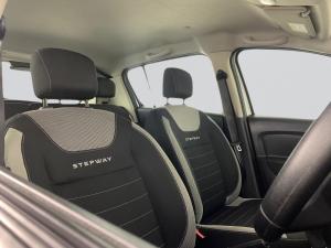 Renault Sandero 900T Stepway Expression - Image 19