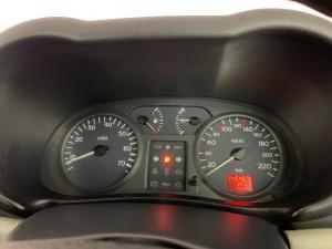 Renault Clio 1.4 Expression - Image 14