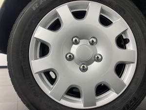 Renault Clio 1.4 Expression - Image 20