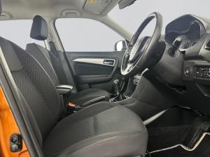 Suzuki Vitara Brezza 1.5 GLX - Image 18