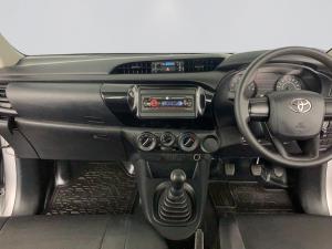 Toyota Hilux 2.0 VvtiP/U Single Cab - Image 12
