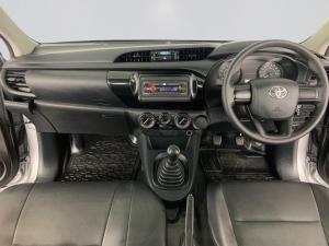 Toyota Hilux 2.0 VvtiP/U Single Cab - Image 8