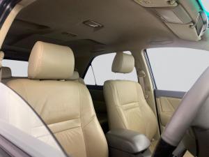 Toyota Fortuner 3.0D-4D 4X4 automatic - Image 11