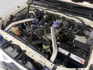 Toyota Hilux 3.0D-4D Raider Raised Body automaticD/C - Image 7