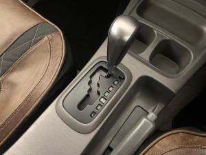 Toyota Hilux 3.0D-4D Raider Raised Body automaticD/C - Image 8