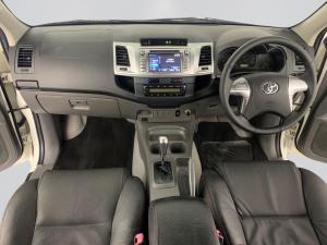 Toyota Hilux 3.0D-4D Raider Raised Body automaticD/C - Image 9