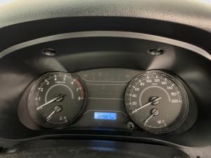 Toyota Hilux 2.0 VvtiS/C Chassis Cab - Image 10