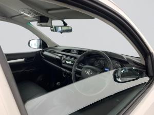 Toyota Hilux 2.0 VvtiS/C Chassis Cab - Image 15