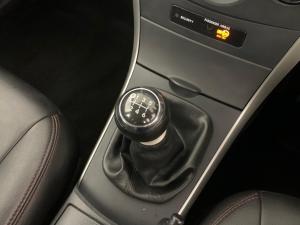 Toyota Corolla Quest 1.6 - Image 7