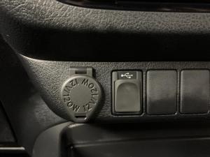 Toyota Hilux 2.8 GD-6 RB Legend RS 4X4 automaticD/C - Image 9