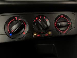 Volkswagen Polo GP 1.4 Trendline - Image 4