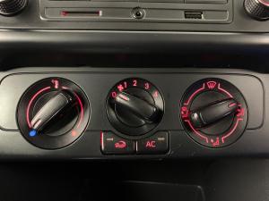 Volkswagen Polo Vivo 1.6 Comfortline TIP - Image 9