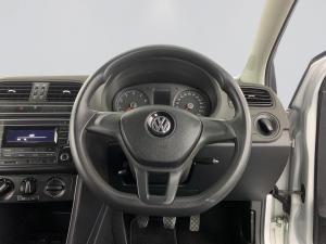 Volkswagen Polo Vivo 1.4 Trendline - Image 11