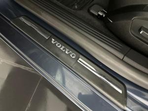 Volvo V40 D3 Momentum Geartronic - Image 4