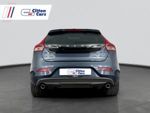 Volvo V40 D3 Momentum Geartronic - Image 9