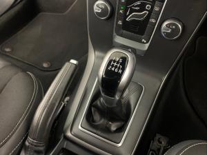 Volvo V40 T3 Kinetic - Image 10