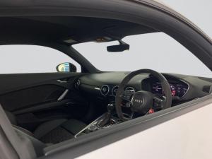 Audi TT RS Quattro Coupe Stronic - Image 12