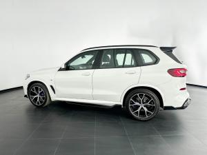 BMW X5 xDRIVE30d M Sport - Image 3