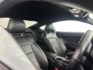 Ford Mustang 5.0 GT automatic - Image 20
