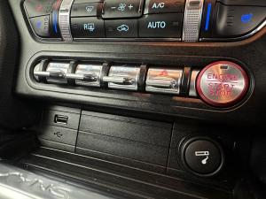 Ford Mustang 5.0 GT automatic - Image 8