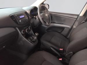 Hyundai i10 1.1 GLS/MOTION - Image 3