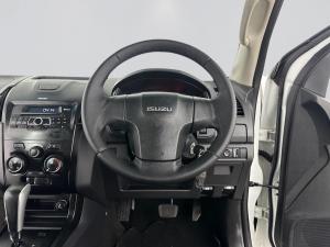 Isuzu D-MAX 250 HO HI-RIDE automatic D/C - Image 13