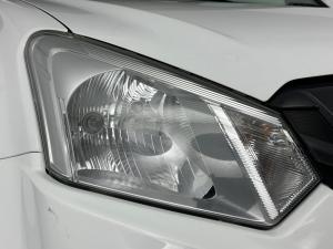 Isuzu D-MAX 250 HO HI-RIDE automatic D/C - Image 6