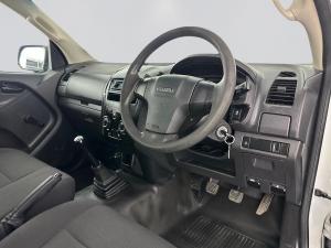 Isuzu D-MAX 250 HO Fleetside Safety S/C - Image 15