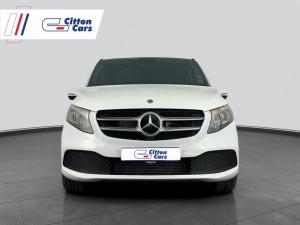 Mercedes-Benz V200 CDi automatic - Image 2