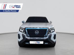 Nissan Navara 2.5DDTI LE/LE Plus 4X4 automatic D/C - Image 2