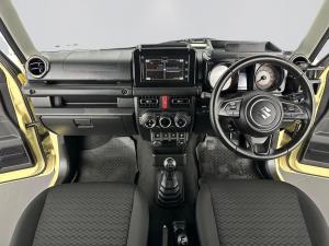 Suzuki Jimny 1.5 GLX - Image 11