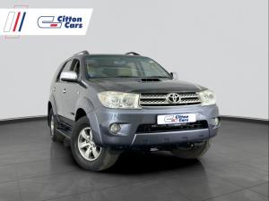 Toyota Fortuner 3.0D-4D Raised Body automatic - Image 3