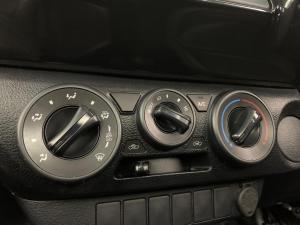 Toyota Hilux 2.0 VvtiS/C Chassis Cab - Image 10