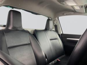 Toyota Hilux 2.0 VvtiS/C Chassis Cab - Image 11