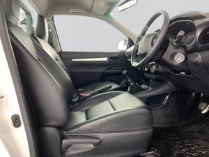 Toyota Hilux 2.0 VvtiS/C Chassis Cab - Image 7