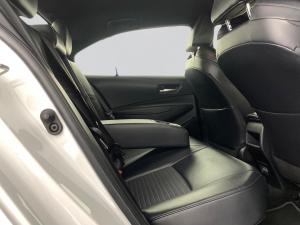 Toyota Corolla 1.8 XS Hybrid CVT - Image 19