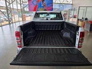 Ford Ranger 2.2TDCi XL 4X4 automaticD/C - Image 5