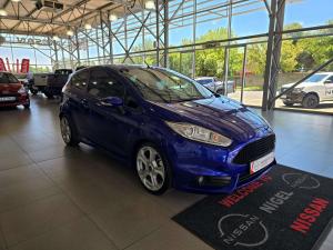 Ford Fiesta ST 1.6 Ecoboost Gdti - Image 16