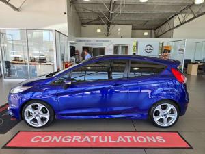 Ford Fiesta ST 1.6 Ecoboost Gdti - Image 3