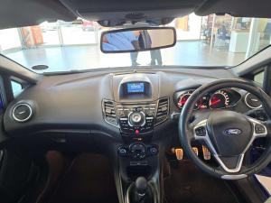 Ford Fiesta ST 1.6 Ecoboost Gdti - Image 7