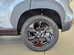 Nissan Magnite Kuro 1.0T CVT - Image 10