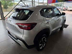 Nissan Magnite 1.0 Visia - Image 10