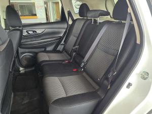 Nissan X Trail 2.5 Acenta 4X4 CVT - Image 12