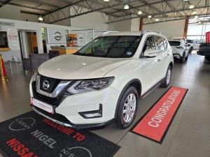 Nissan X Trail 2.5 Acenta 4X4 CVT - Image 16