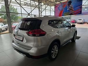 Nissan X Trail 2.5 Acenta 4X4 CVT - Image 17