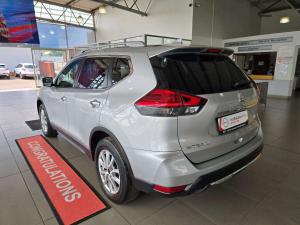 Nissan X Trail 2.5 Acenta 4X4 CVT - Image 18