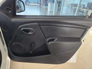 Nissan NP200 1.6 Safety PackS/C - Image 12