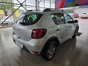 Renault Sandero 900T Stepway Expression - Image 17