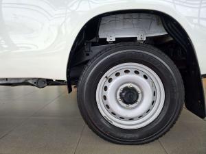 Toyota Hilux 2.4 GD-6 SR 4X4S/C - Image 10