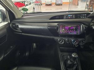 Toyota Hilux 2.4 GD-6 SR 4X4S/C - Image 7